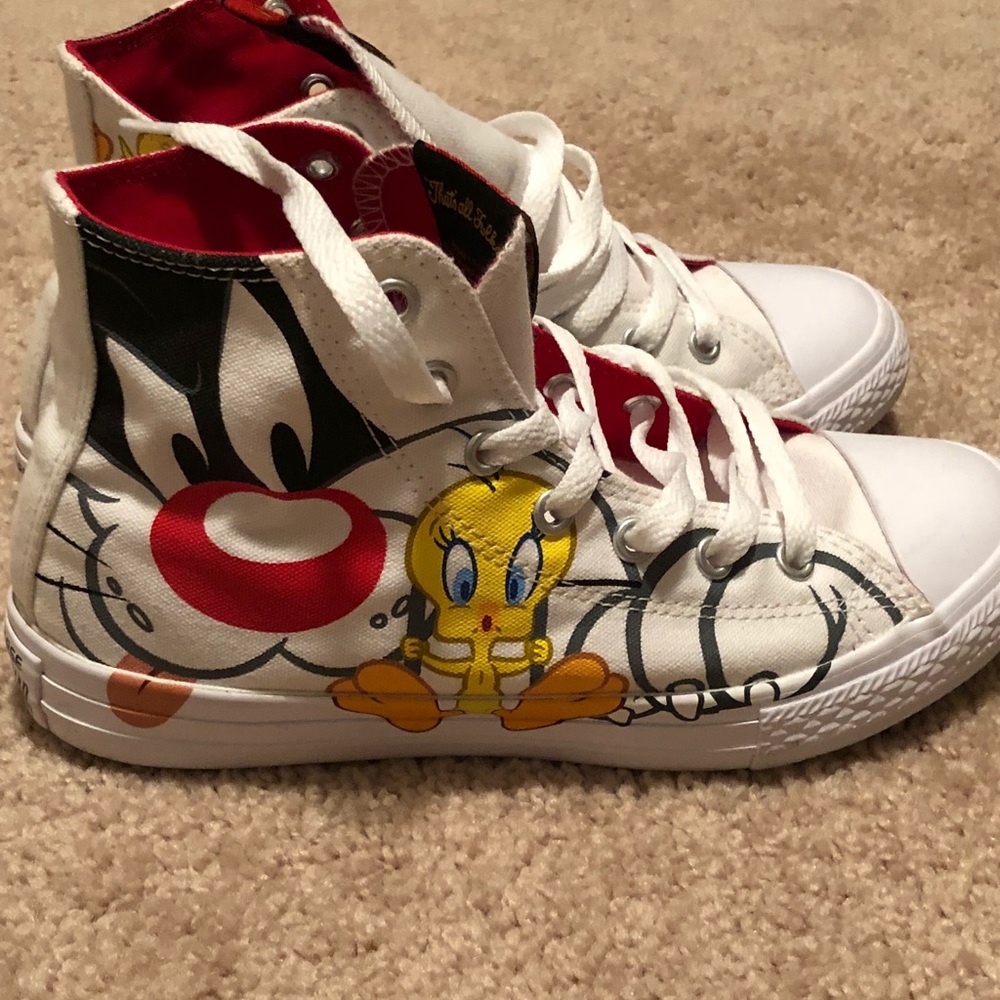 Converse (Looney Tunes) - Picture 2 of 6
